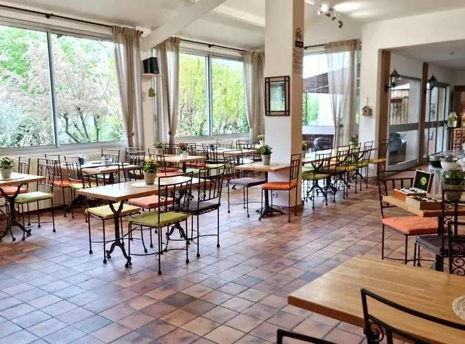 Logis Le Saint Marc 3*