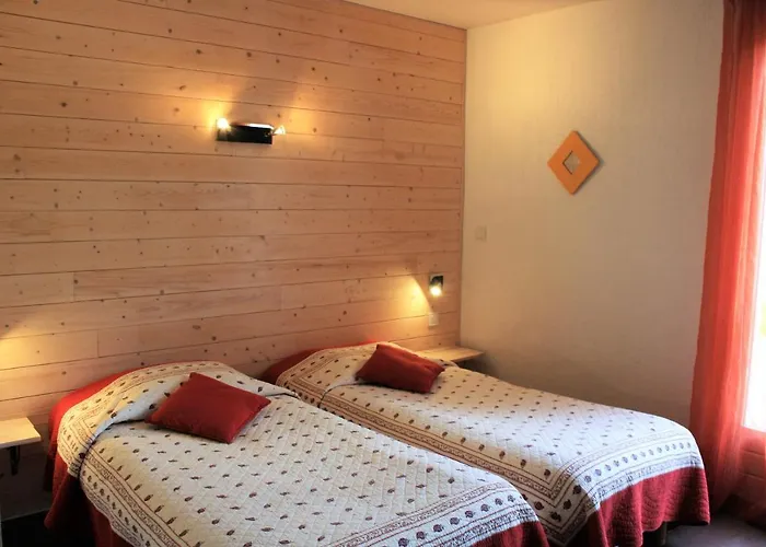 Hotel Logis Le Saint Marc 3*