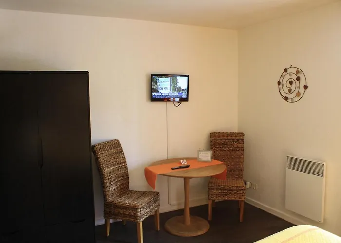 Logis Le Saint Marc Hotel