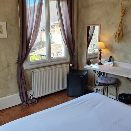 Hotel Logis Le Saint Marc Mollans-sur-Ouvèze