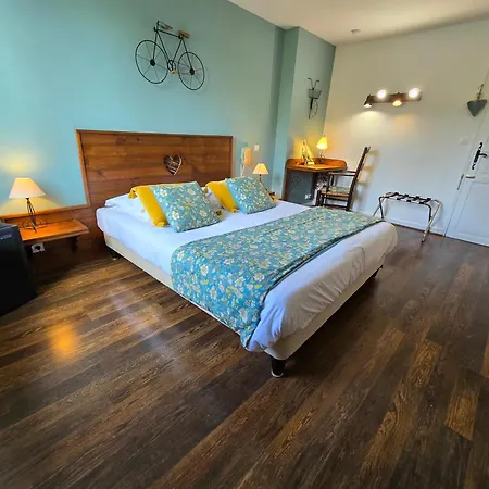Logis Le Saint Marc Hotel