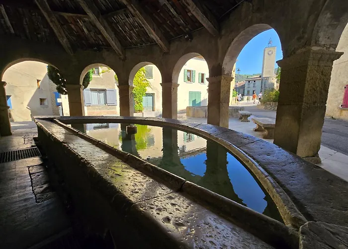 Logis Le Saint Marc Hotel Mollans-sur-Ouvèze